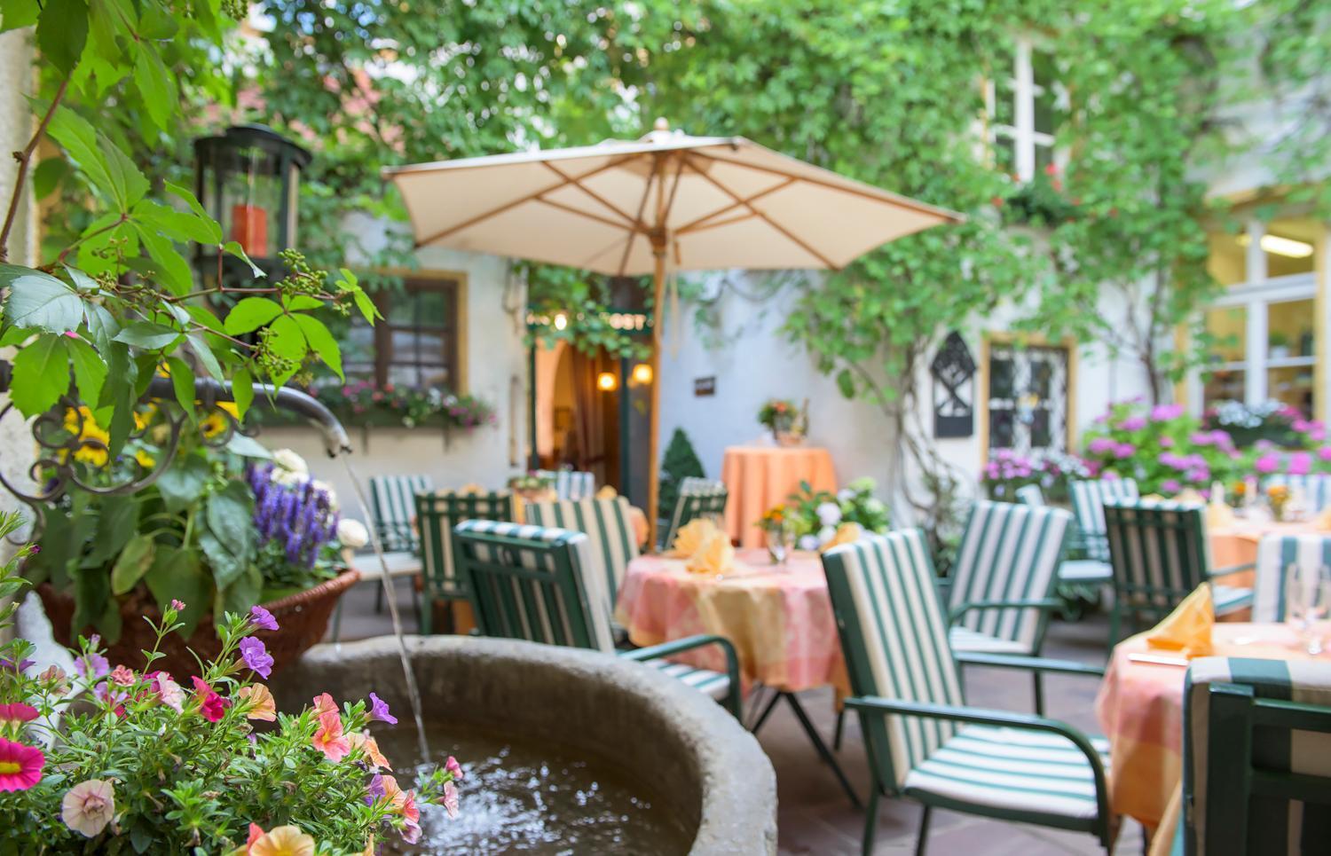 Romantik Hotel Zur Post Fuerstenfeldbruck Eksteriør billede