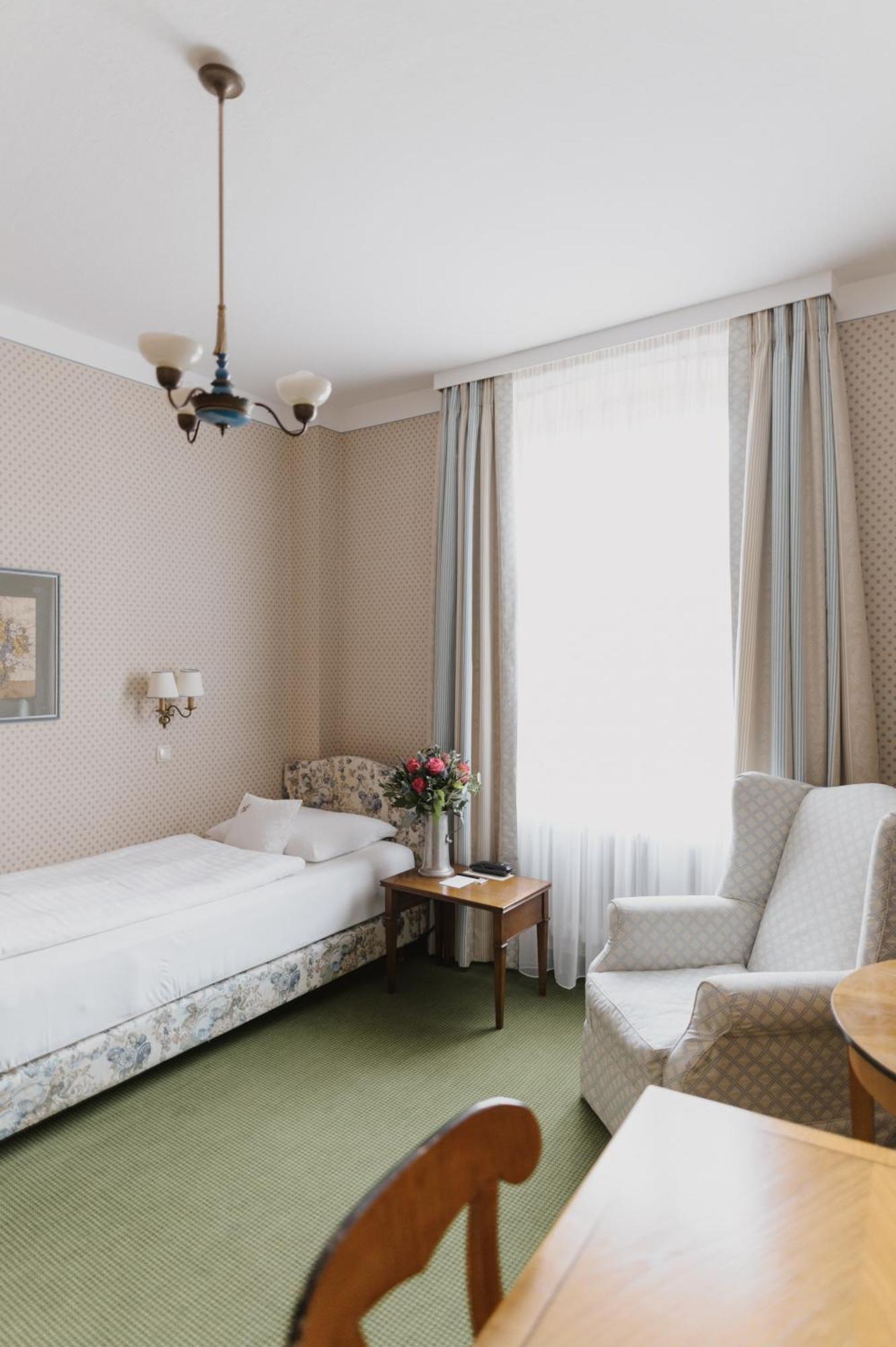 Romantik Hotel Zur Post Fuerstenfeldbruck Eksteriør billede