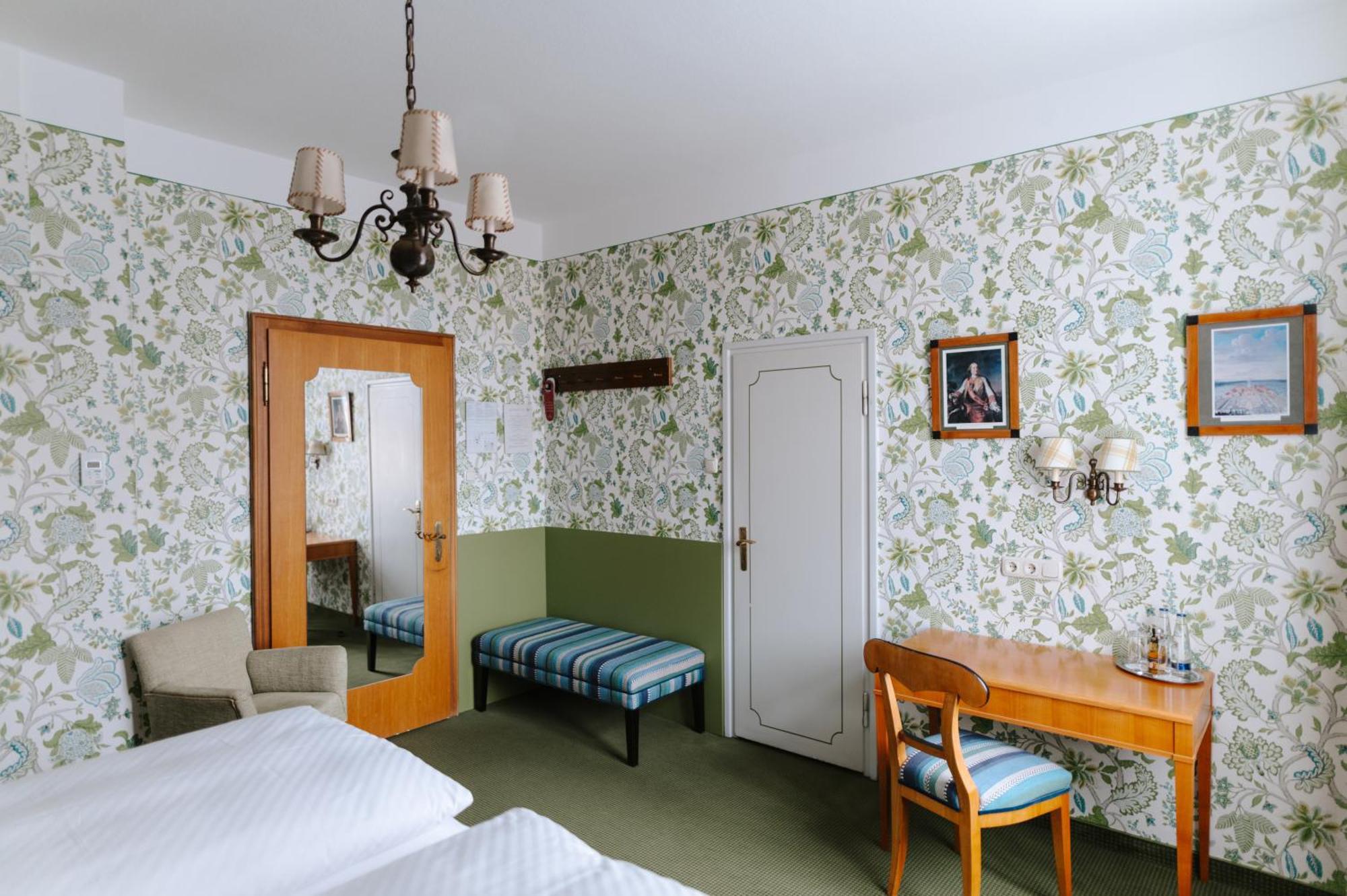 Romantik Hotel Zur Post Fuerstenfeldbruck Eksteriør billede